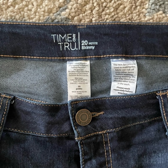 Time and Tru jeans size 20 petite - Picture 2 of 2